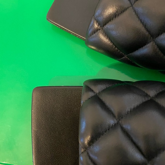 BOTTEGA VENETA Quilted Padded Flat Sandals In Black Leather 37. - Picture 3 of 10